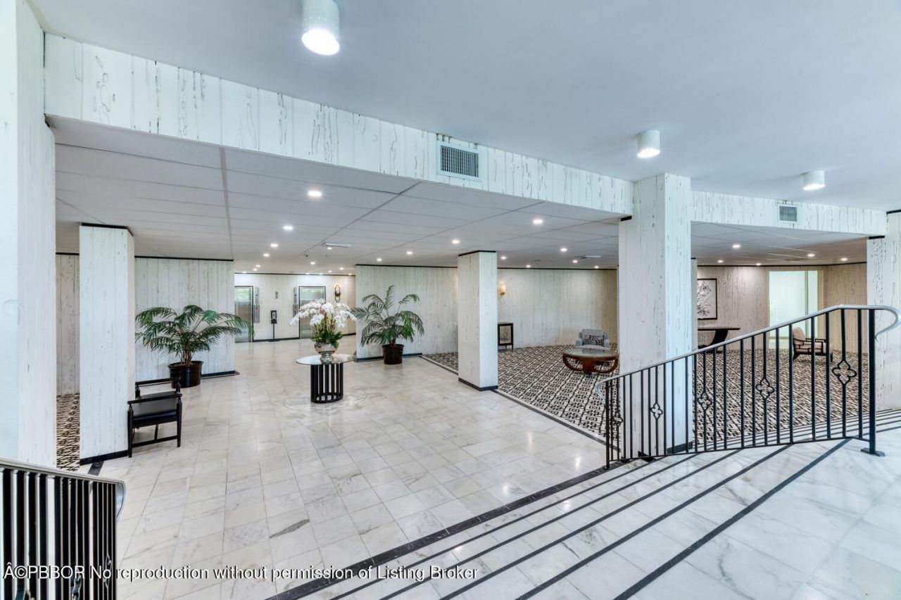 2295 S Ocean Boulevard, Unit 404, Palm Beach, FL 33480 Photo