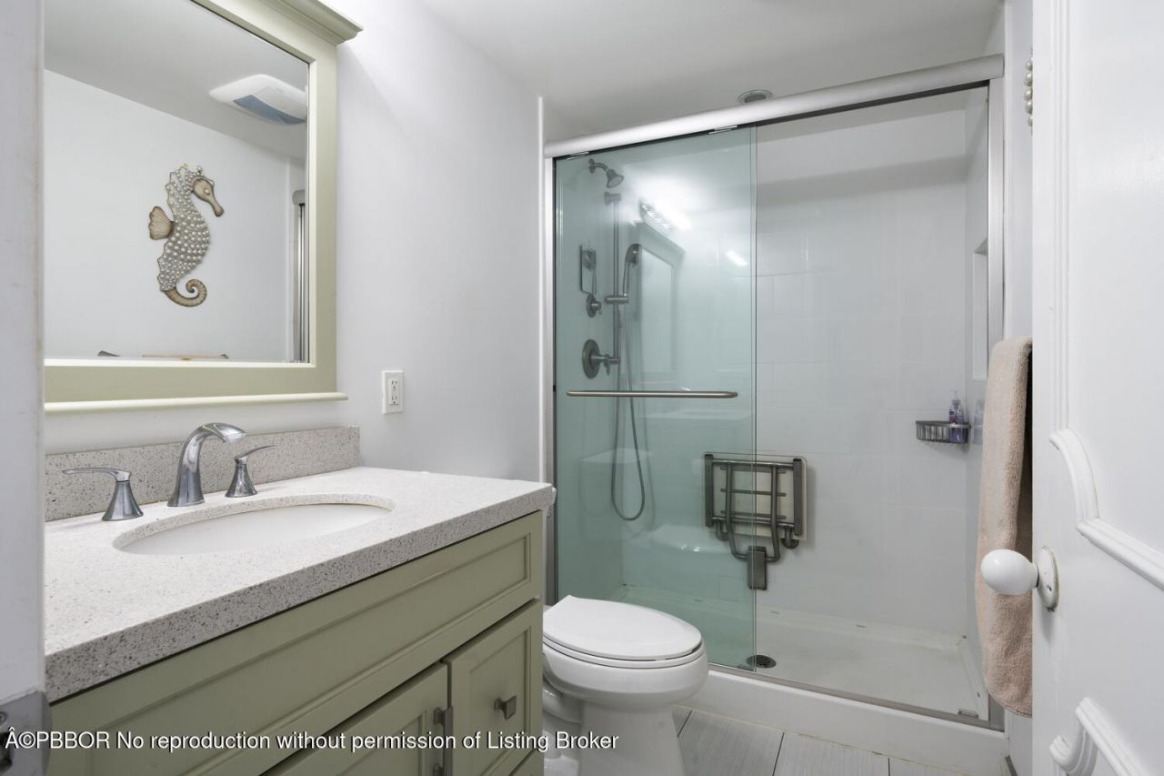 2295 S Ocean Boulevard, Unit 404, Palm Beach, FL 33480 Photo