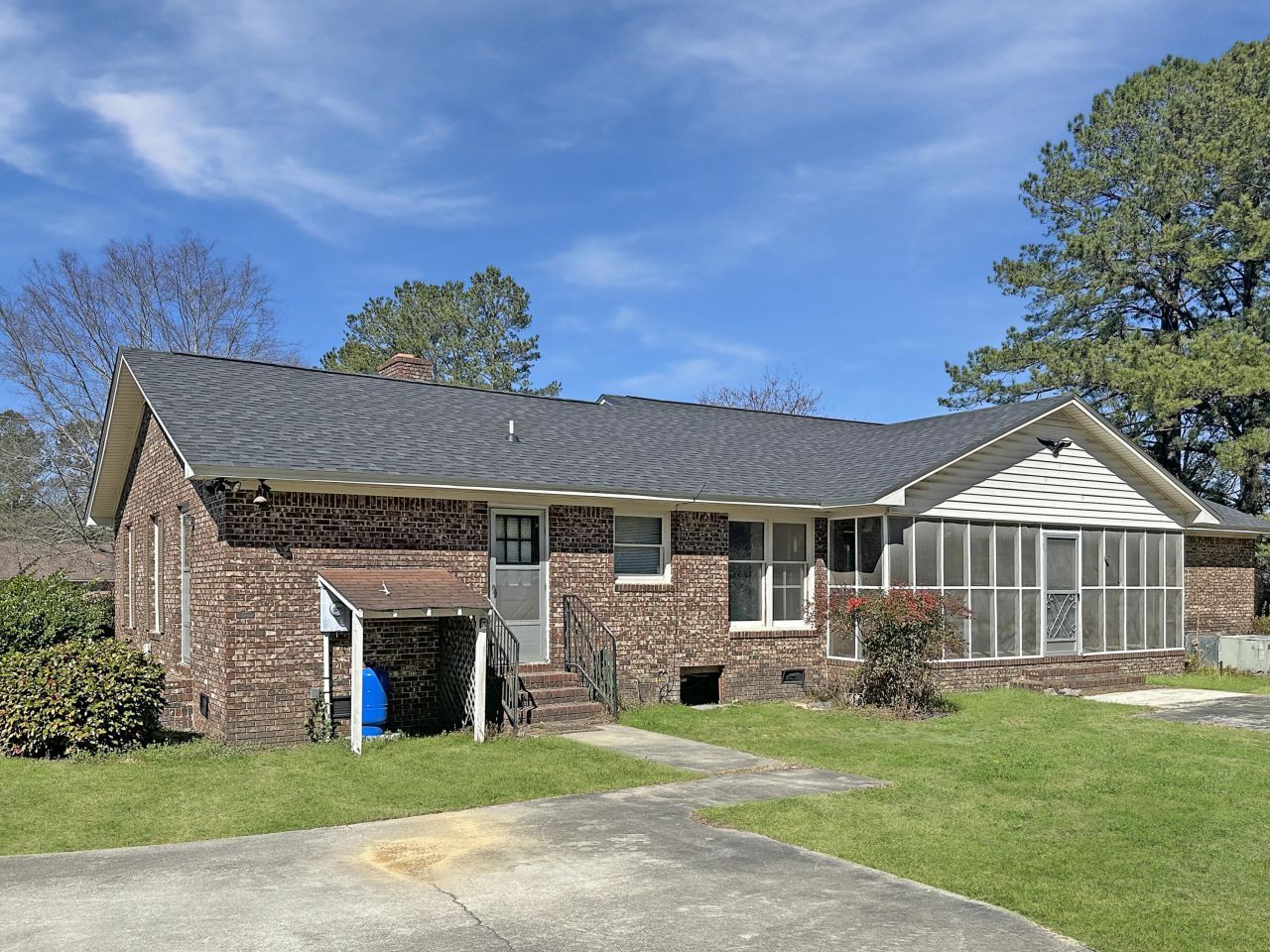 243 Country Club Boulevard Photo 11