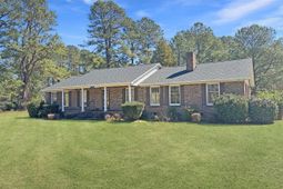 243 Country Club Boulevard photo 4