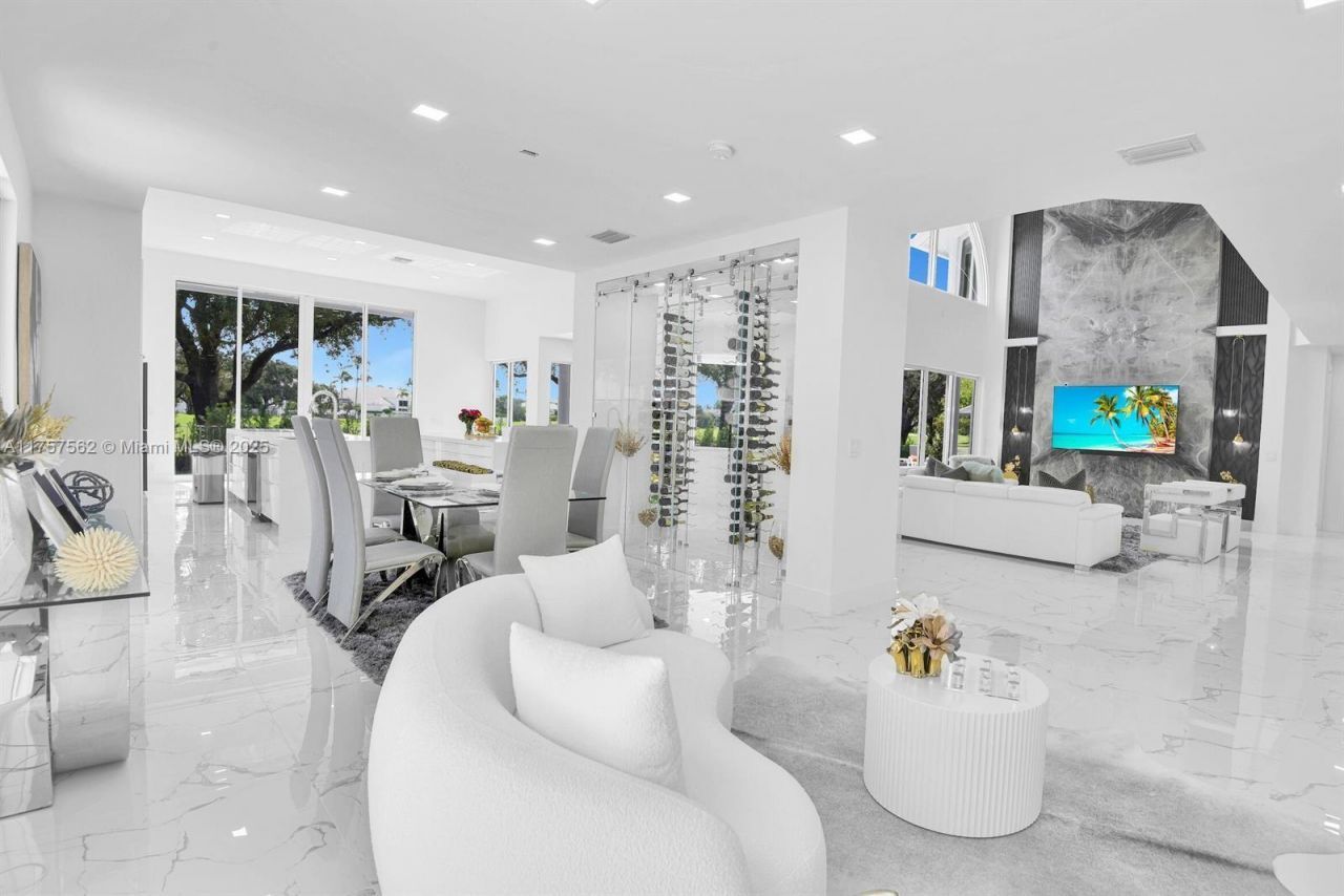 2578 NW 63rd Ln, Boca Raton, FL 33496 Photo