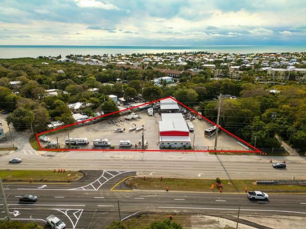 100099 Overseas Highway, KEY LARGO, FL 33037