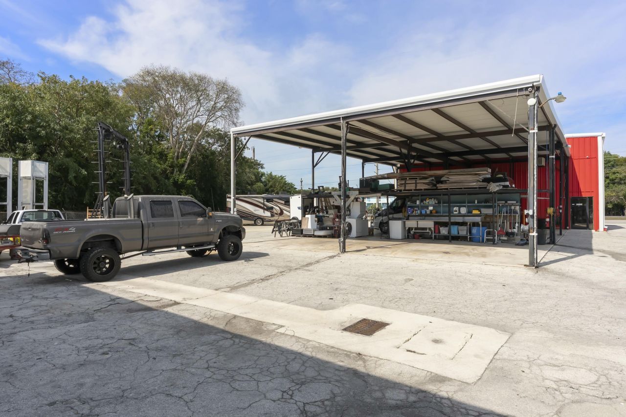 100099 Overseas Highway, Key Largo, FL 33037 Photo