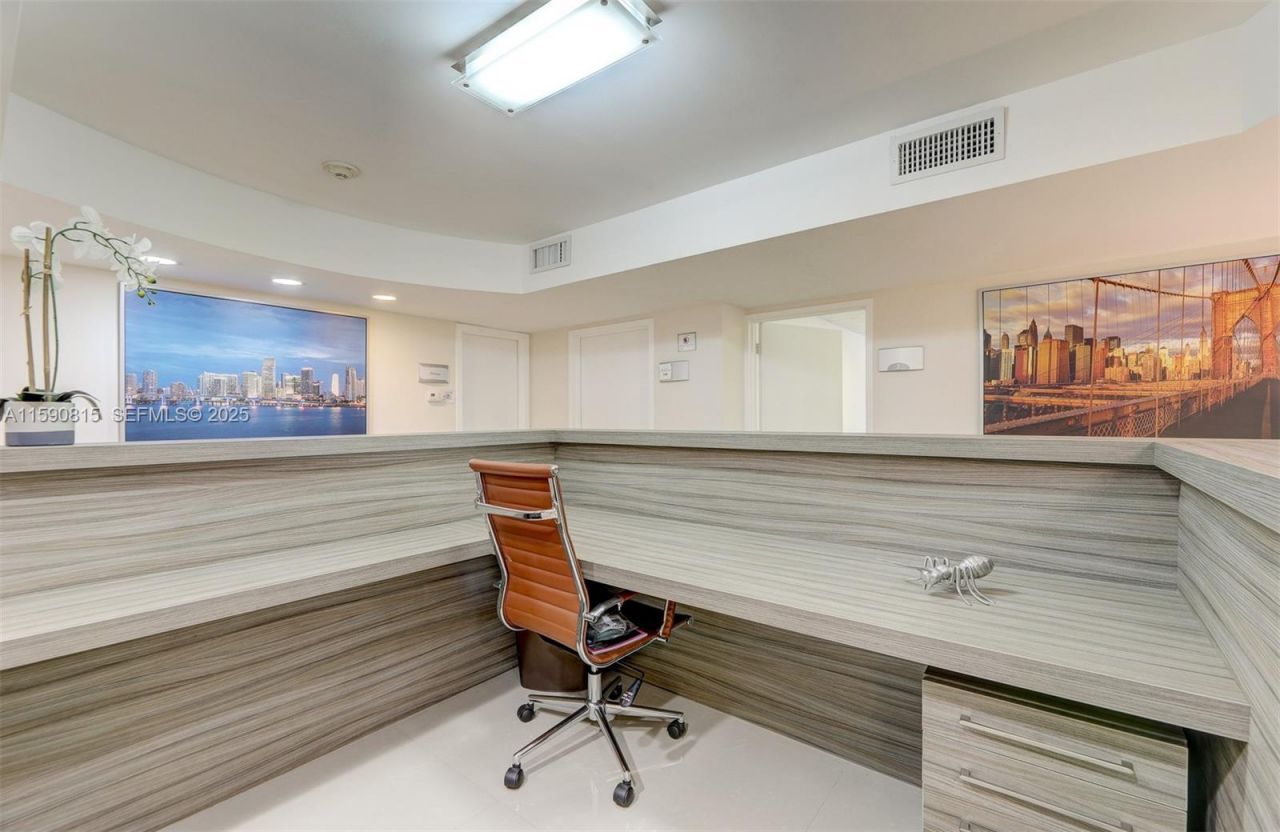 825 Brickell Bay Dr, Unit 246- 2, Miami, FL 33131 Photo