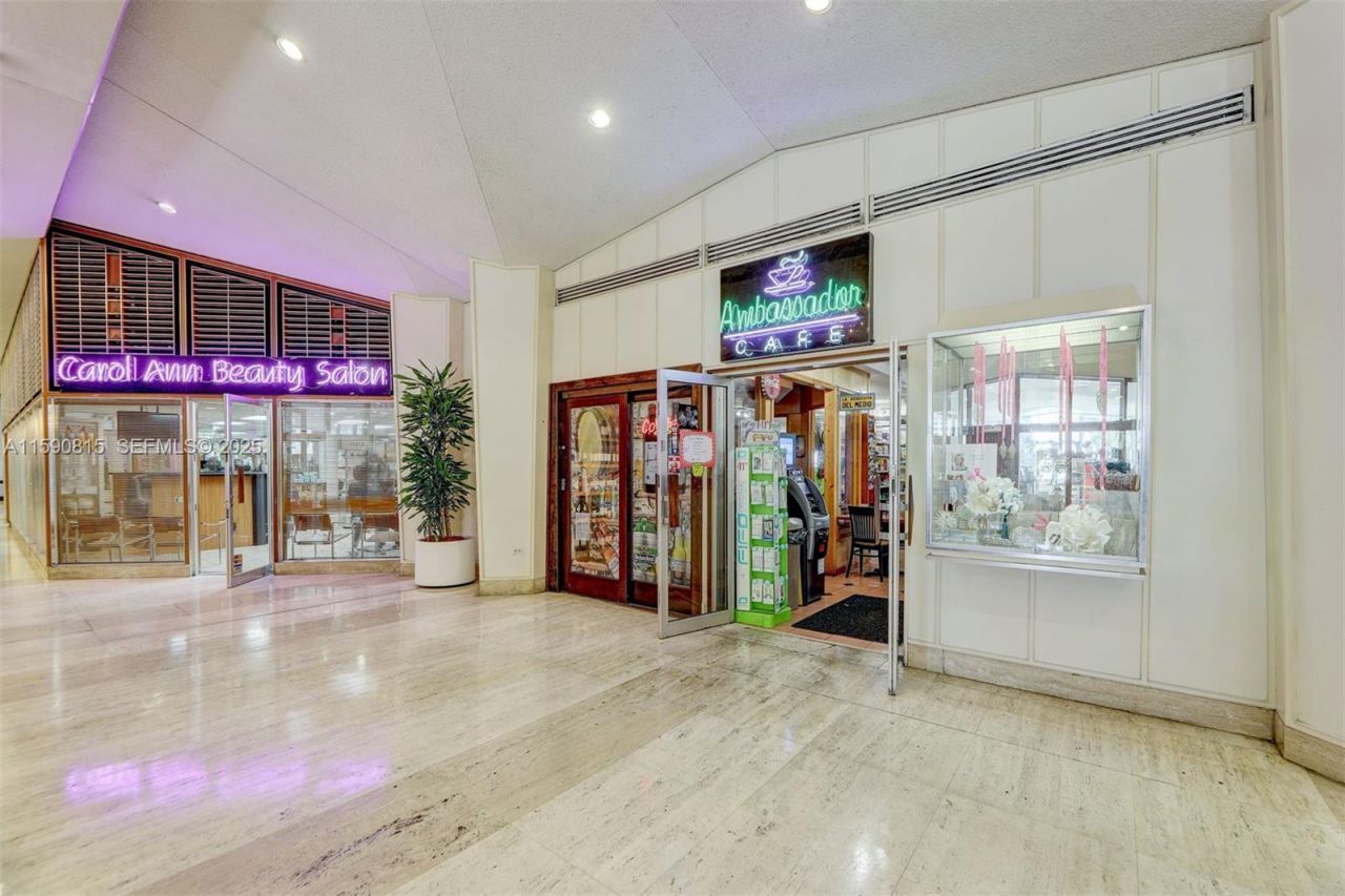 825 Brickell Bay Dr, Unit 246- 2, Miami, FL 33131 Photo