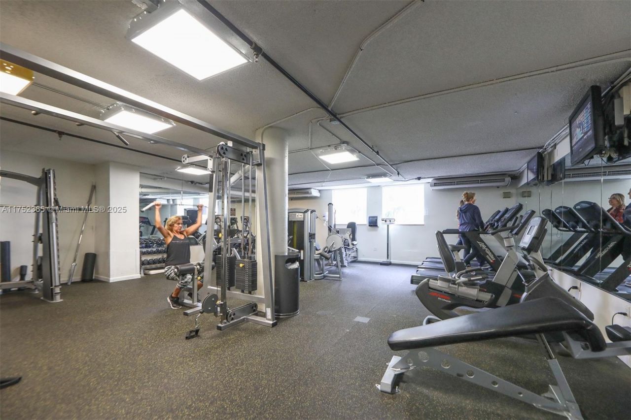 825 Brickell Bay Dr, Unit 246-3, Miami, FL 33131 Photo