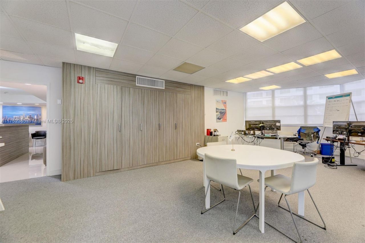 825 Brickell Bay Dr, Unit 246-3, Miami, FL 33131 Photo