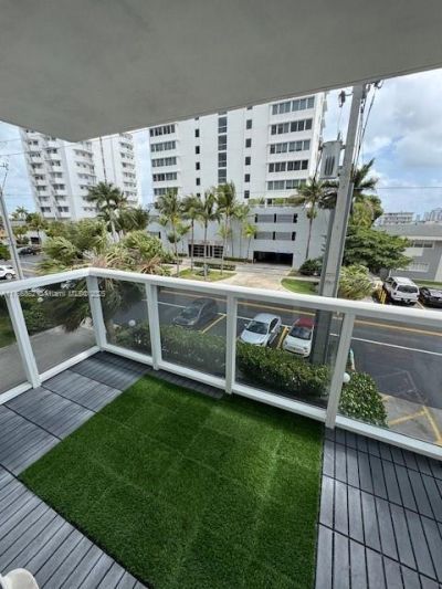 7928 West Dr, Unit 304, North Bay Village, FL 33141 Photo