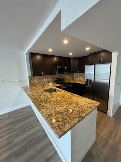 7928 West Dr, Unit 304, North Bay Village, FL 33141 Photo