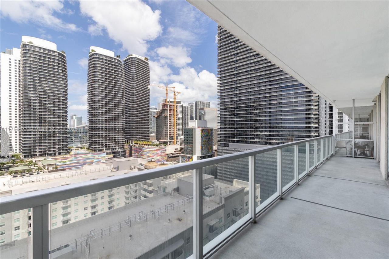 1111 SW 1st Ave, Unit 2423-N, Miami, FL 33130 Photo