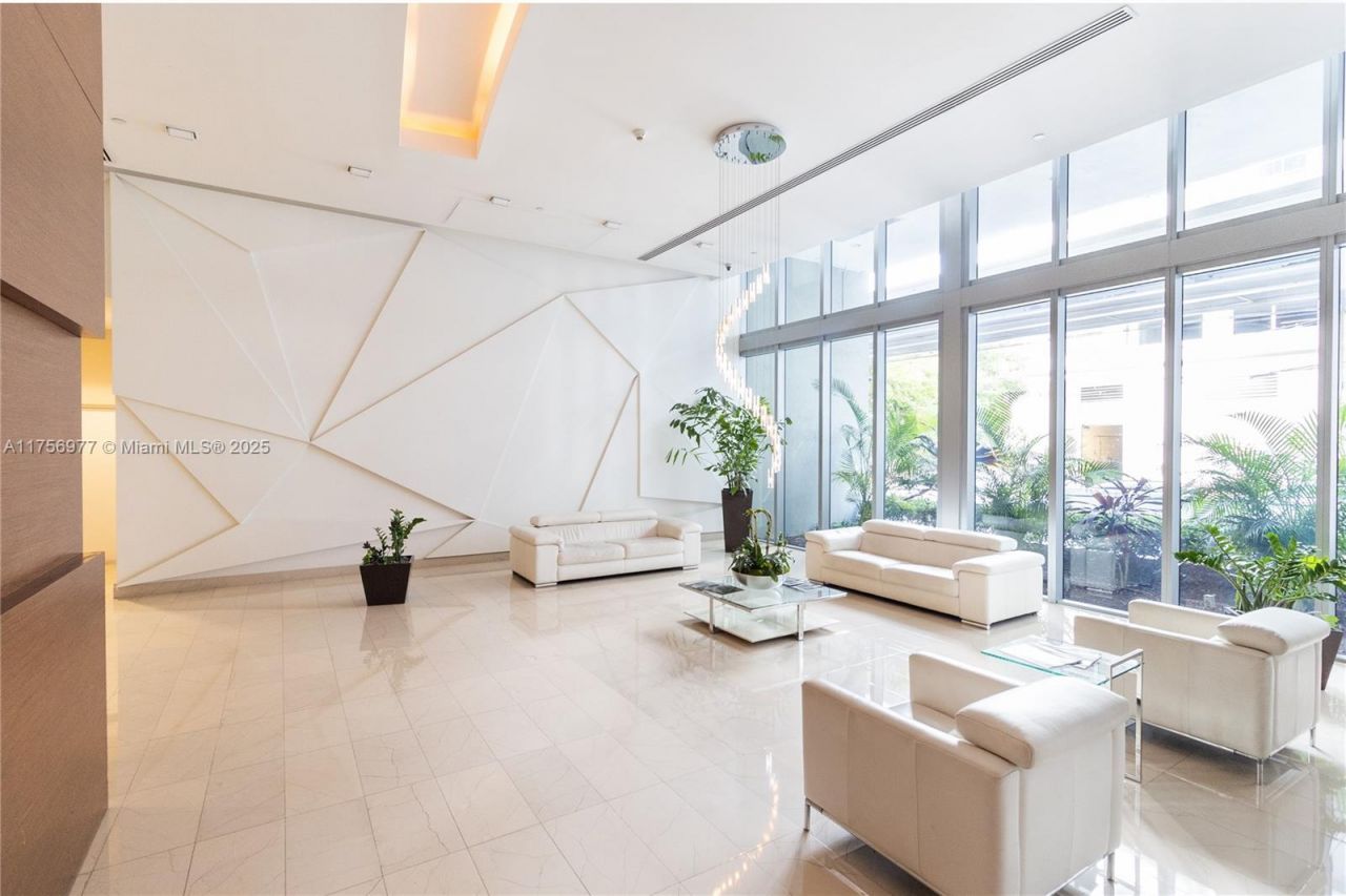 1111 SW 1st Ave, Unit 2423-N, Miami, FL 33130 Photo