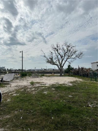 829 Oak St, Fort Myers Beach, FL 33931 Photo