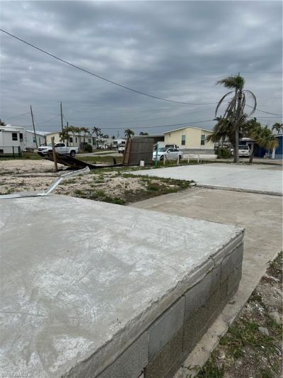 829 Oak St, Fort Myers Beach, FL 33931 Photo