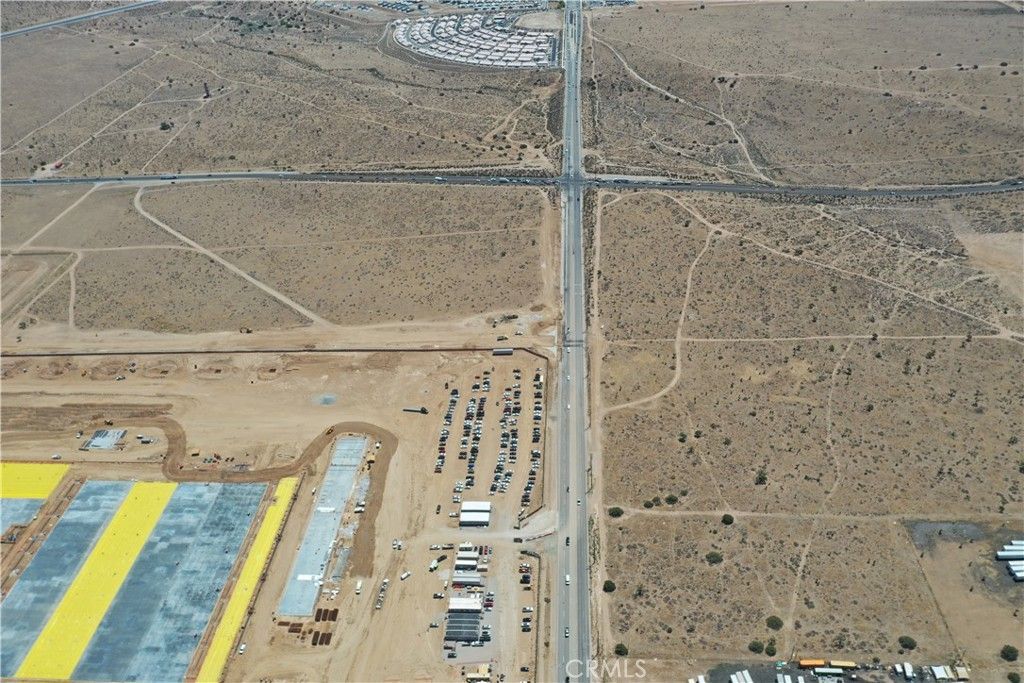 0 Us-395, Hesperia, CA 92344 Main Photo