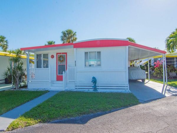 4743 NE Blue Heron Lane, Unit 7, Jensen Beach, FL 34957