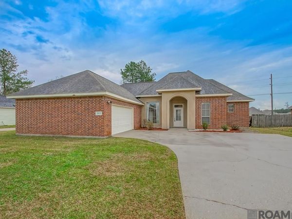 12600 Woodland Hill Rd, Denham Springs, LA 70706