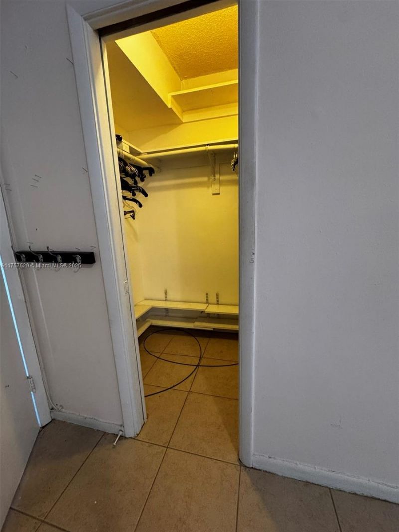 1601 NE Miami Gardens Dr, Unit 103, Miami, FL 33179 Photo