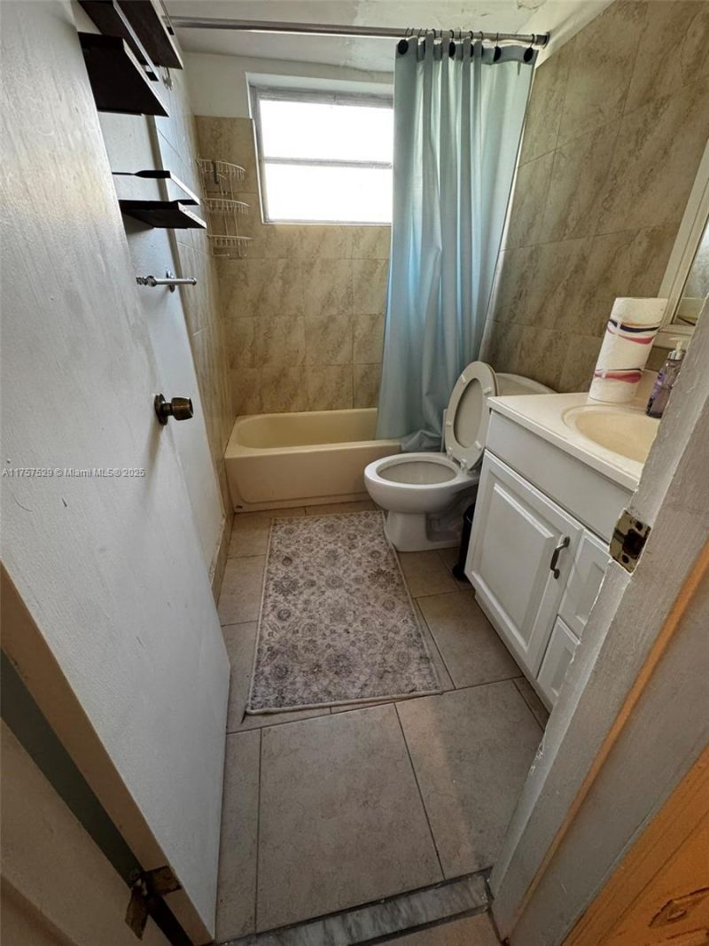 1601 NE Miami Gardens Dr, Unit 103, Miami, FL 33179 Photo