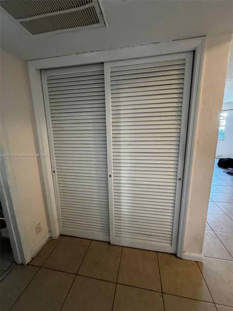 1601 NE Miami Gardens Dr, Unit 103, Miami, FL 33179 Photo