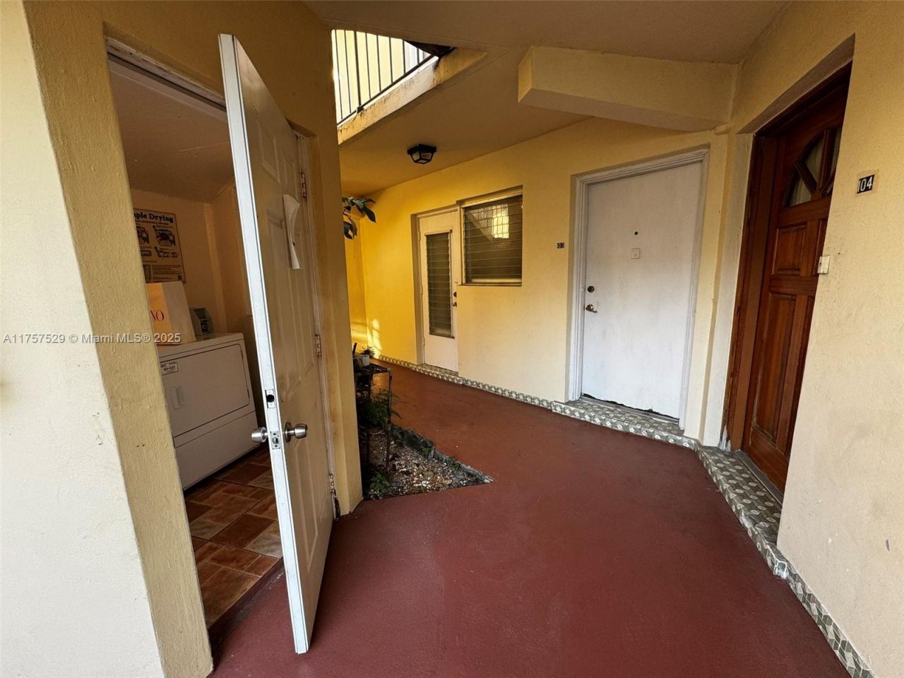 1601 NE Miami Gardens Dr, Unit 103, Miami, FL 33179 Photo