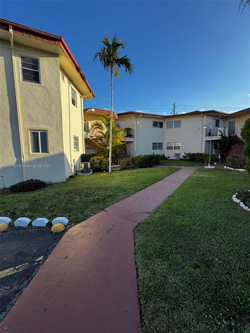 1601 NE Miami Gardens Dr, Unit 103, Miami, FL 33179 Photo