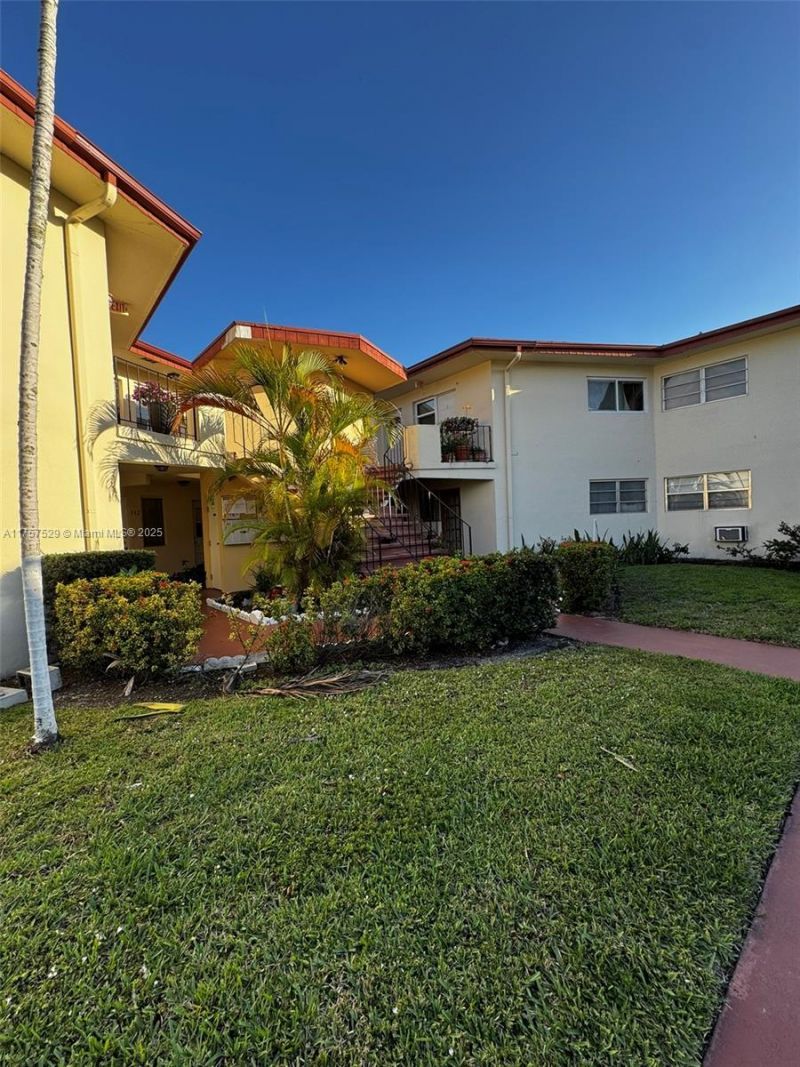 1601 NE Miami Gardens Dr, Unit 103, Miami, FL 33179 Photo