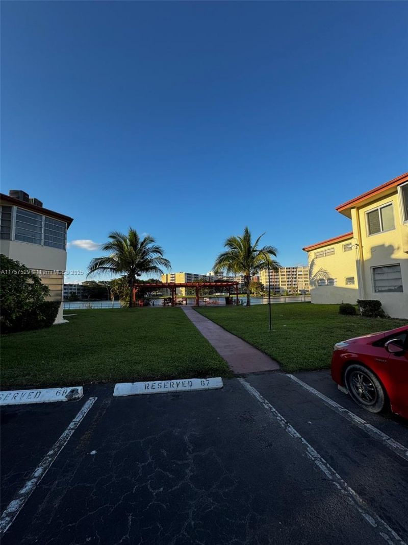 1601 NE Miami Gardens Dr, Unit 103, Miami, FL 33179 Photo