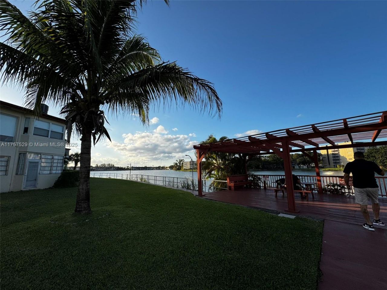 1601 NE Miami Gardens Dr, Unit 103, Miami, FL 33179 Photo