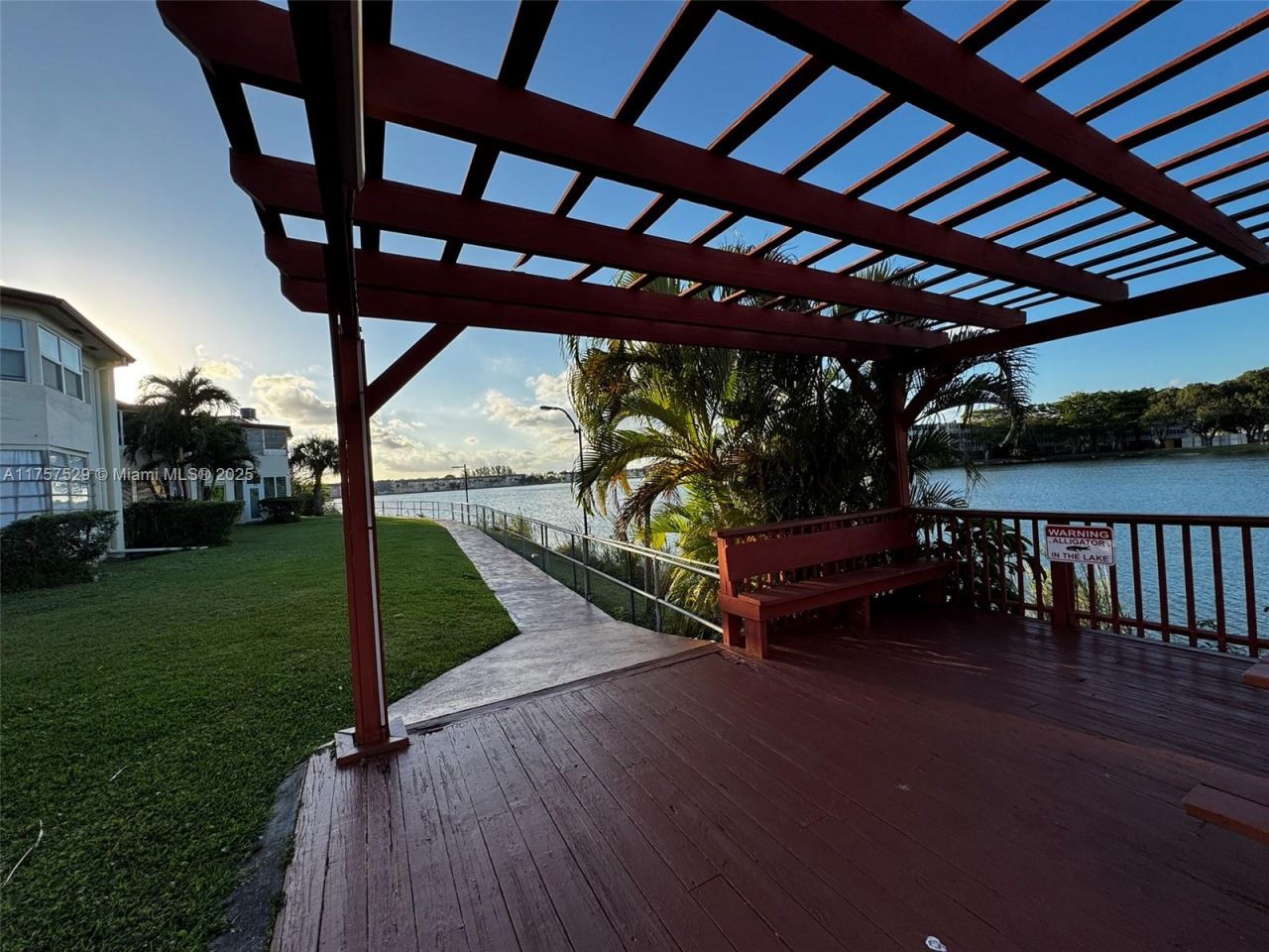 1601 NE Miami Gardens Dr, Unit 103, Miami, FL 33179 Photo