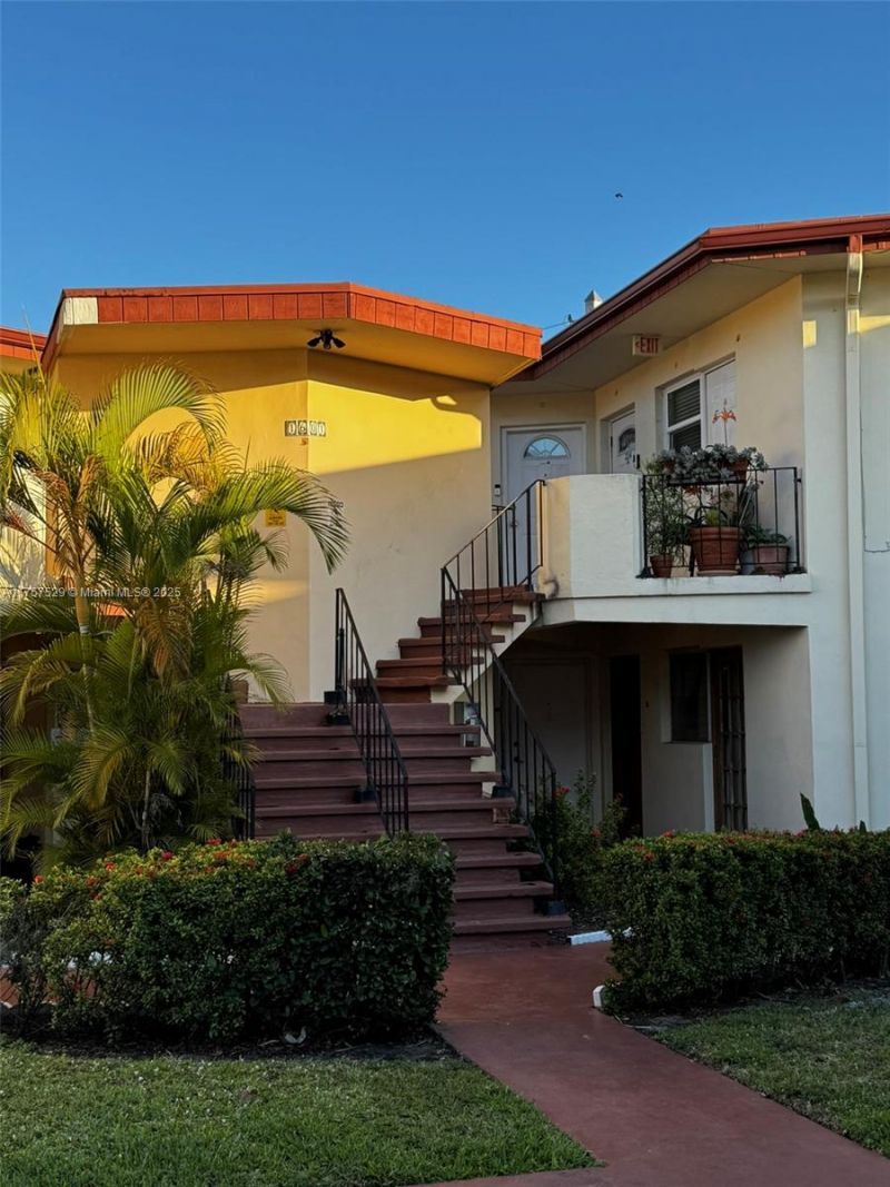 1601 NE Miami Gardens Dr, Unit 103, Miami, FL 33179 Photo