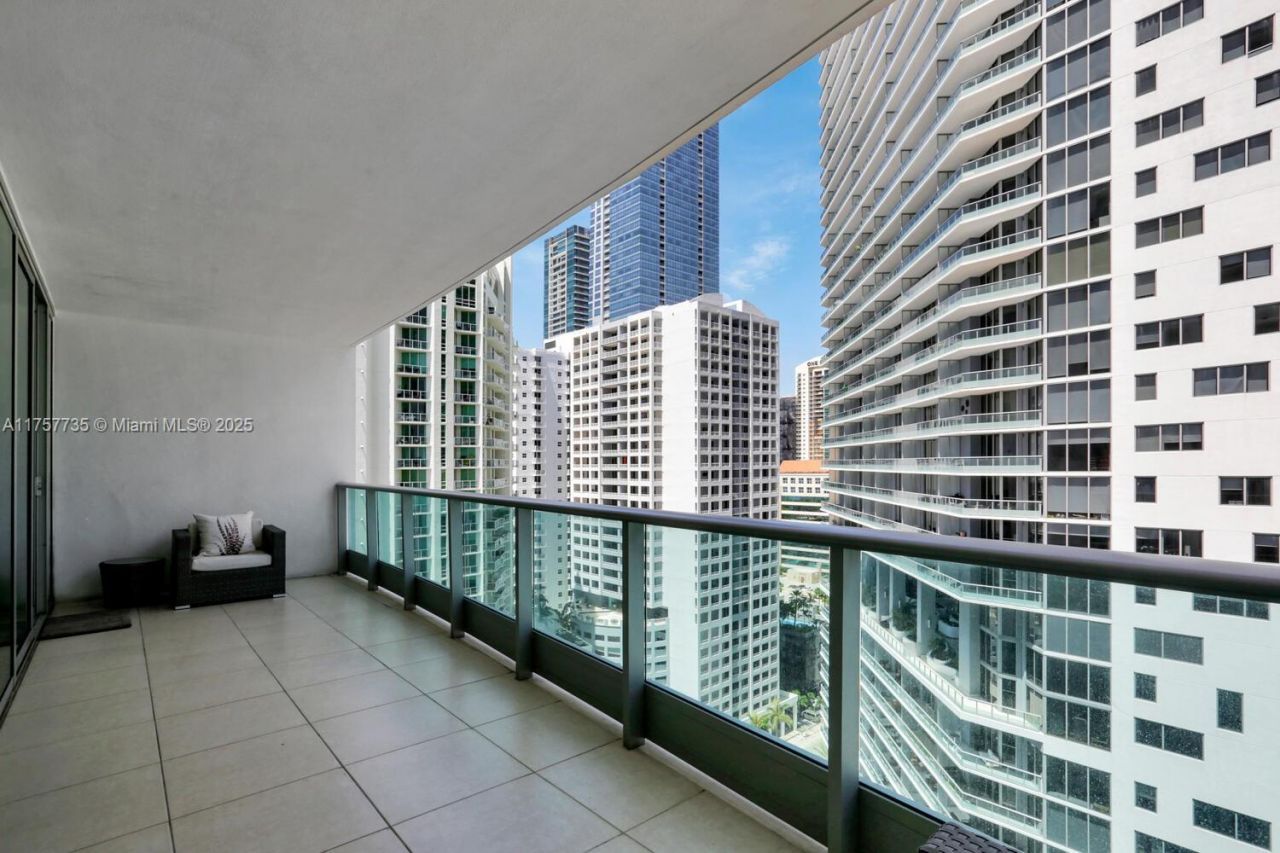 1331 Brickell Bay Dr, Unit 1905, Miami, FL 33131 Photo