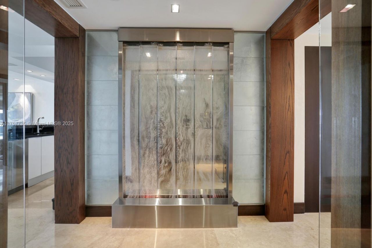 1331 Brickell Bay Dr, Unit 1905, Miami, FL 33131 Photo