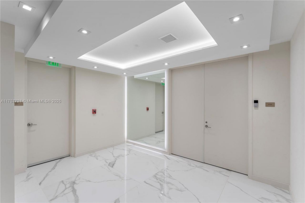 18975 Collins Ave, Unit 3703, Sunny Isles Beach, FL 33160 Photo