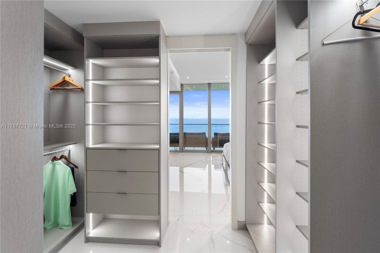 18975 Collins Ave, Unit 3703, Sunny Isles Beach, FL 33160 Photo