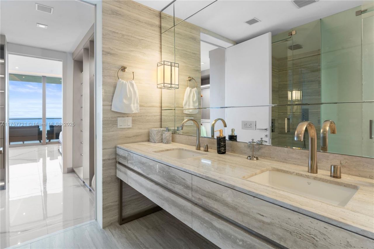 18975 Collins Ave, Unit 3703, Sunny Isles Beach, FL 33160 Photo