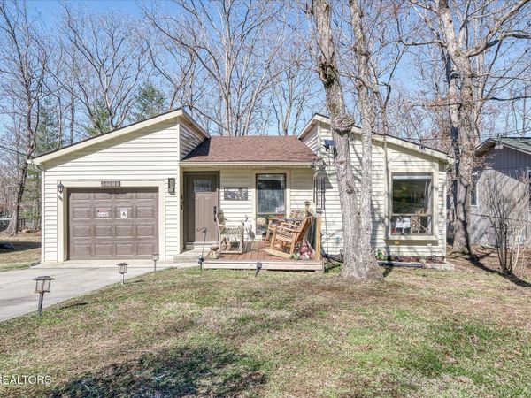 131 Lakeshire Drive, Crossville, TN 38558