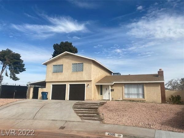4300 Don Quixote Street , Las Vegas, NV 89121