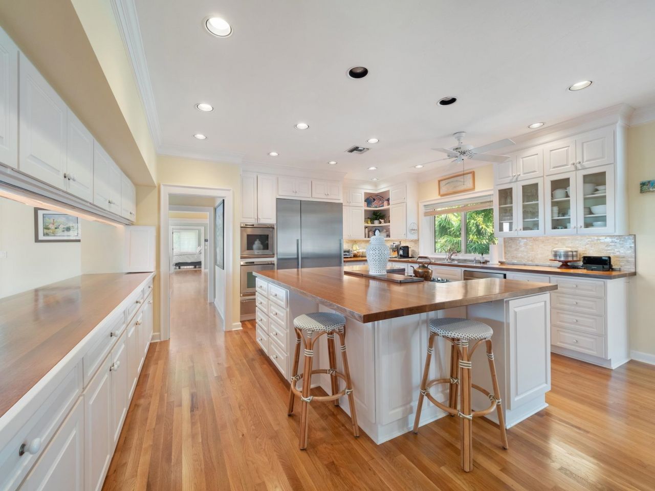 16530 Captiva Dr, Captiva, FL 33924 Photo