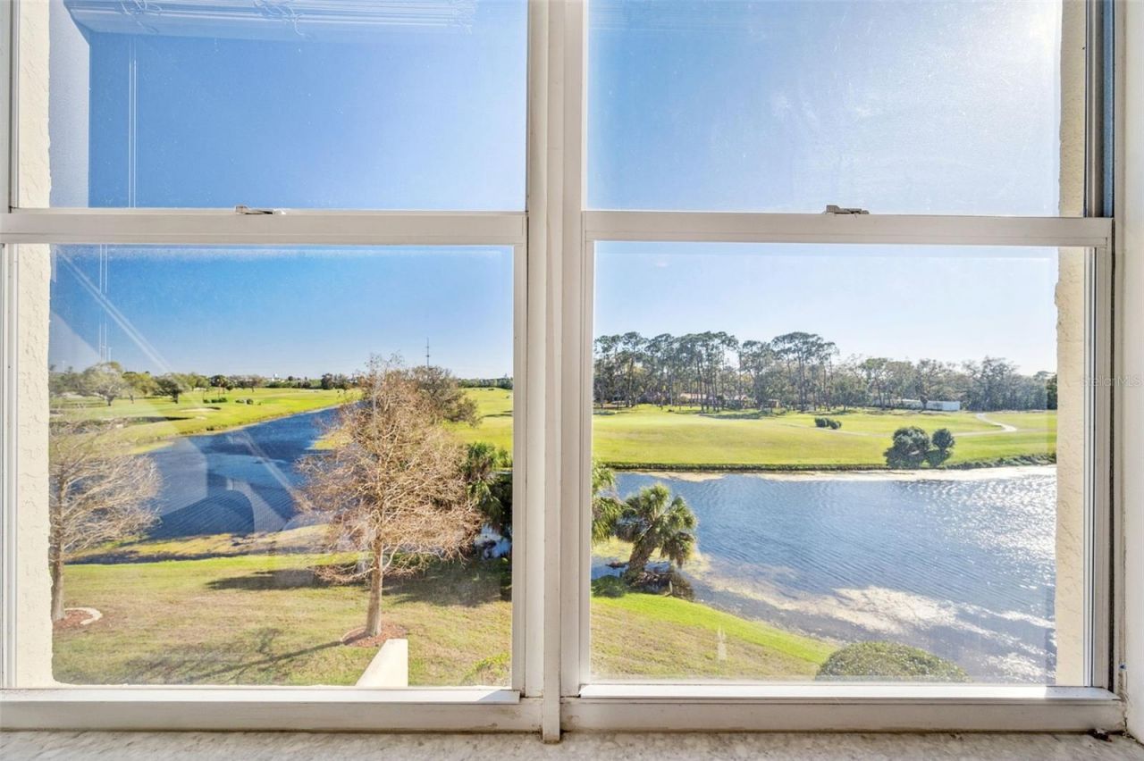 1200 Country Club Drive, Unit 2206, Largo, FL 33771 Photo