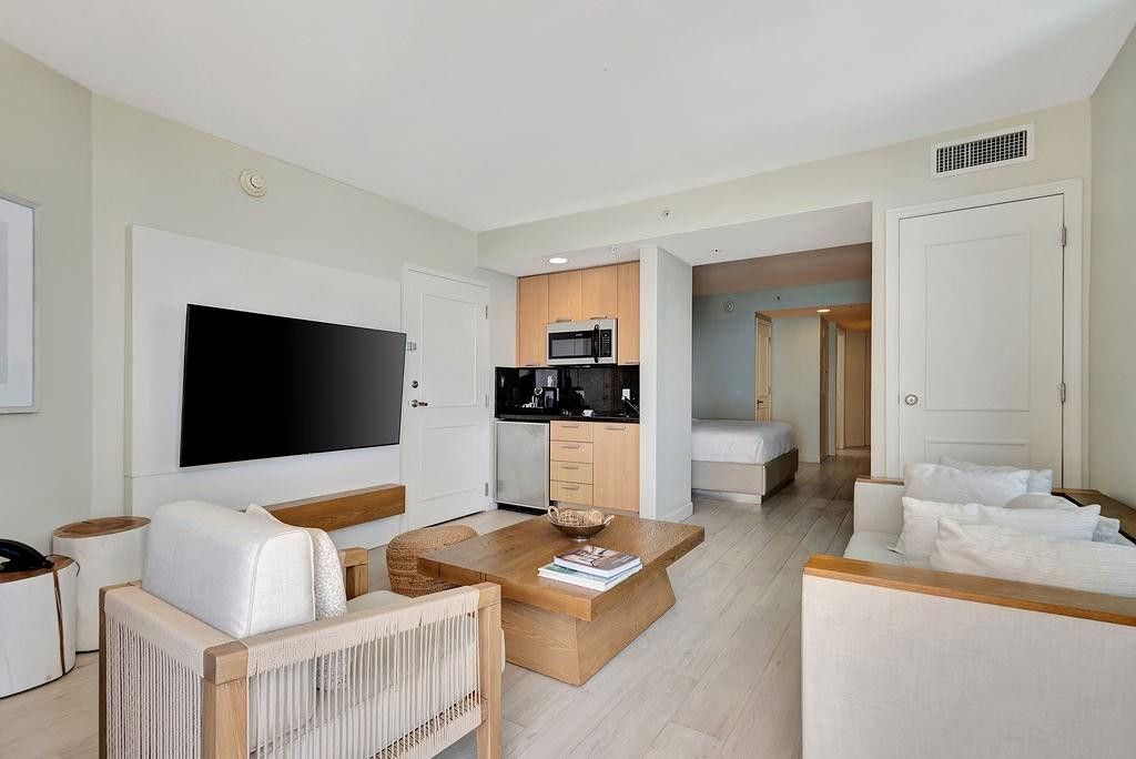 505 N Ft Lauderdale Bch Boulevard, Unit 1009, Fort Lauderdale, FL 33304 Photo