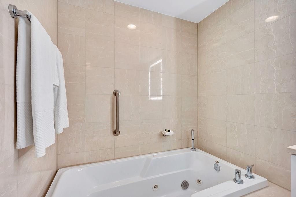 505 N Ft Lauderdale Bch Boulevard, Unit 1009, Fort Lauderdale, FL 33304 Photo