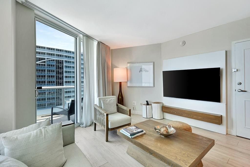 505 N Ft Lauderdale Bch Boulevard, Unit 1009, Fort Lauderdale, FL 33304 Photo