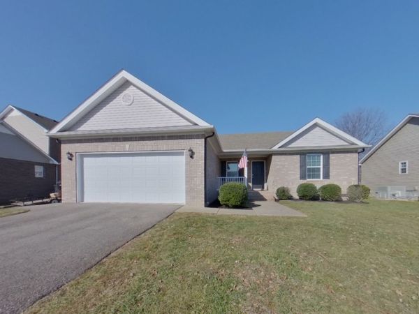 1858 Lakin Ln, Columbia, TN 38401