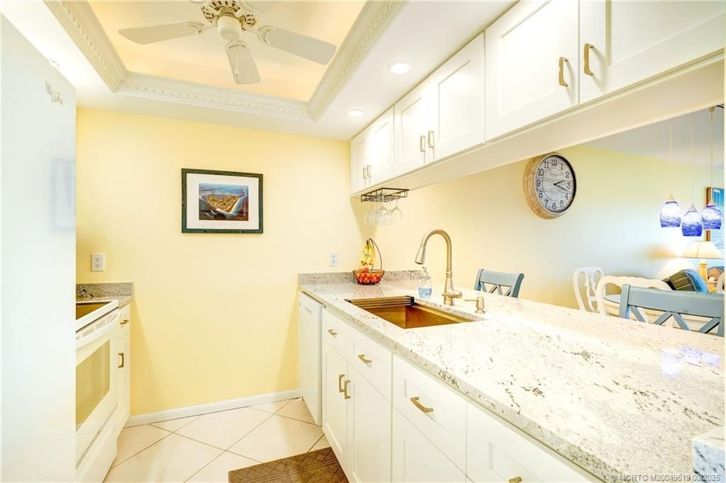 40 NE Plantation Road, Unit 311, Stuart, FL 34996 Photo