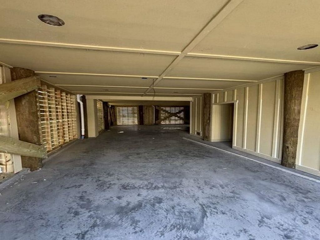 4710 Surf St. Photo 13