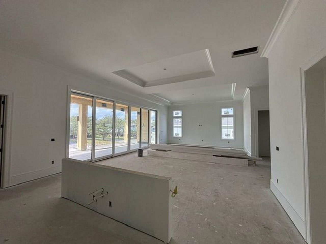 4710 Surf St. Photo 17