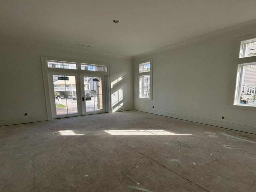4710 Surf St. Photo 22