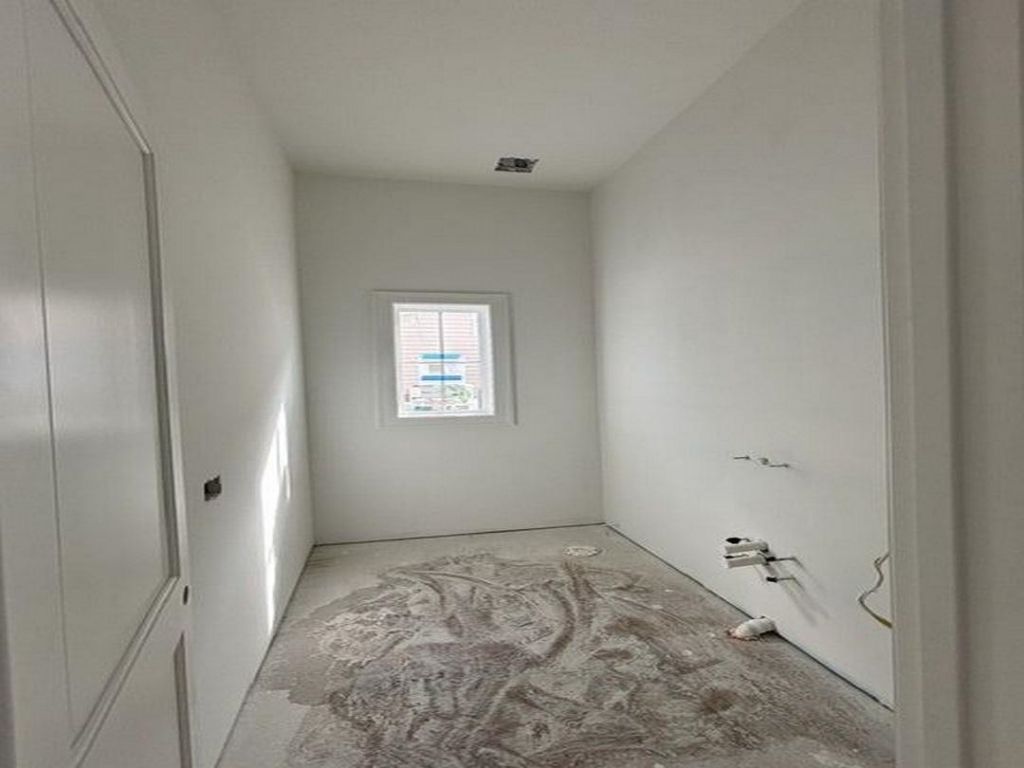 4710 Surf St. Photo 23