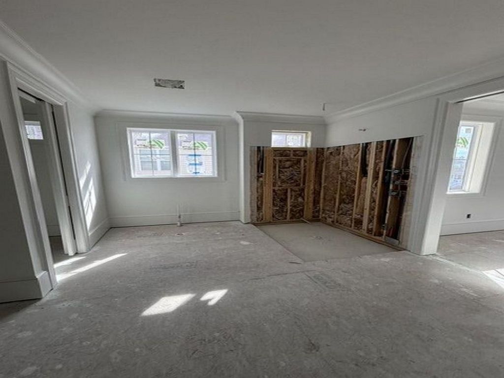 4710 Surf St. Photo 32
