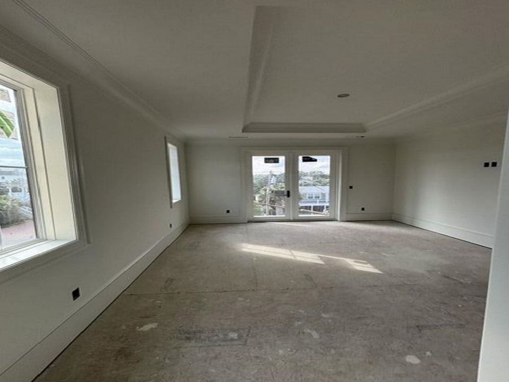 4710 Surf St. Photo 33